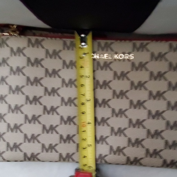 Michael Kors wrislets - Picture 4 of 8